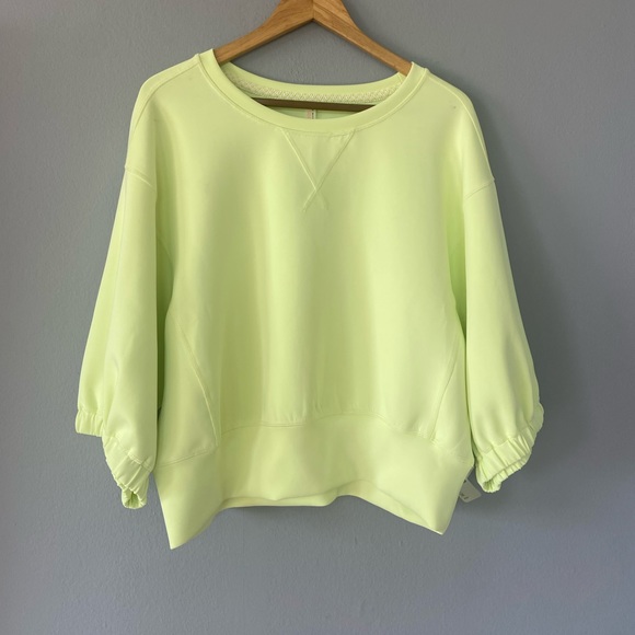 🛑SOLD Free People Movement Lead the Pack Layering Top in Lime Green Medium NWT - Picture 4 of 9
